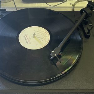 Pro-Ject The Essential 2