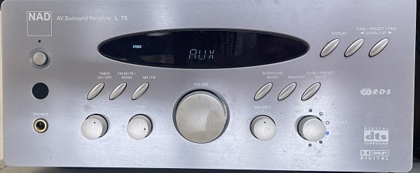 NAD L75