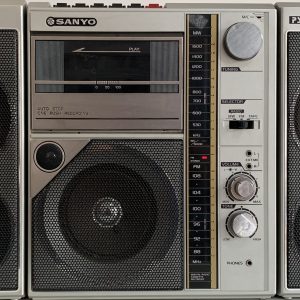 Sanyo M9818F