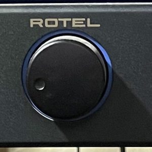 Rotel RA-04